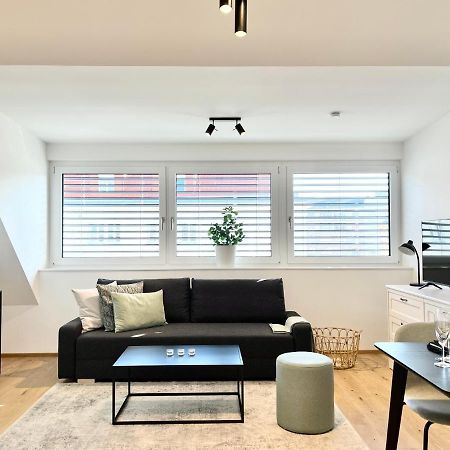 Orestaliving - Penthouse In 1020 Вена Экстерьер фото