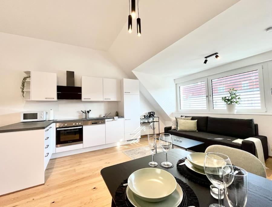Orestaliving - Penthouse In 1020 Вена Экстерьер фото