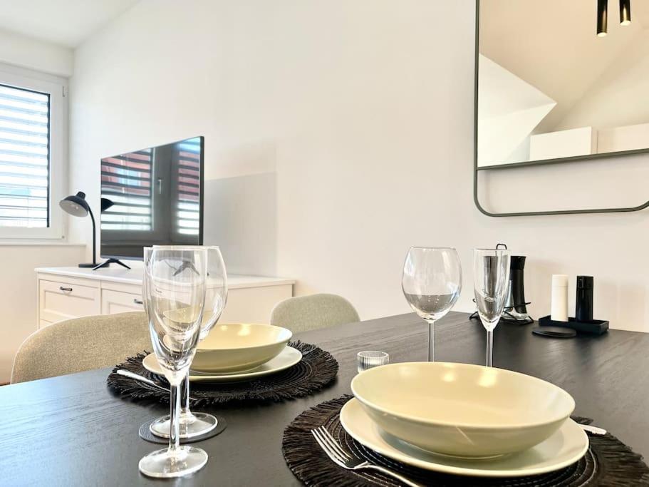Orestaliving - Penthouse In 1020 Вена Экстерьер фото